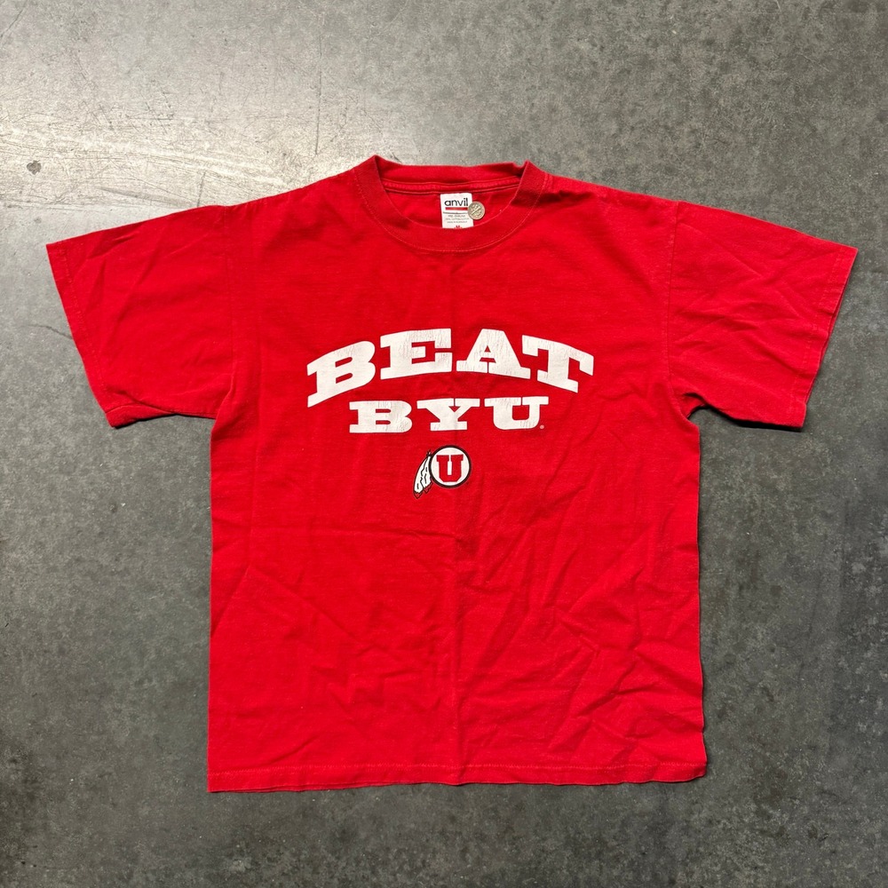 Anvil Utah Utes Beat BYU Red Graphic T-Shirt Mens Medium Holy War Rivalry Tee